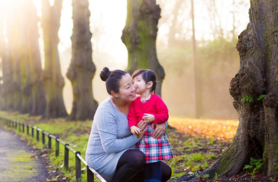 FAIRYDUST AND MUMMY LOVE: Hatching Eggs Photography